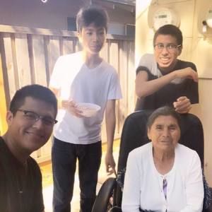 Meet your Posher, Ana